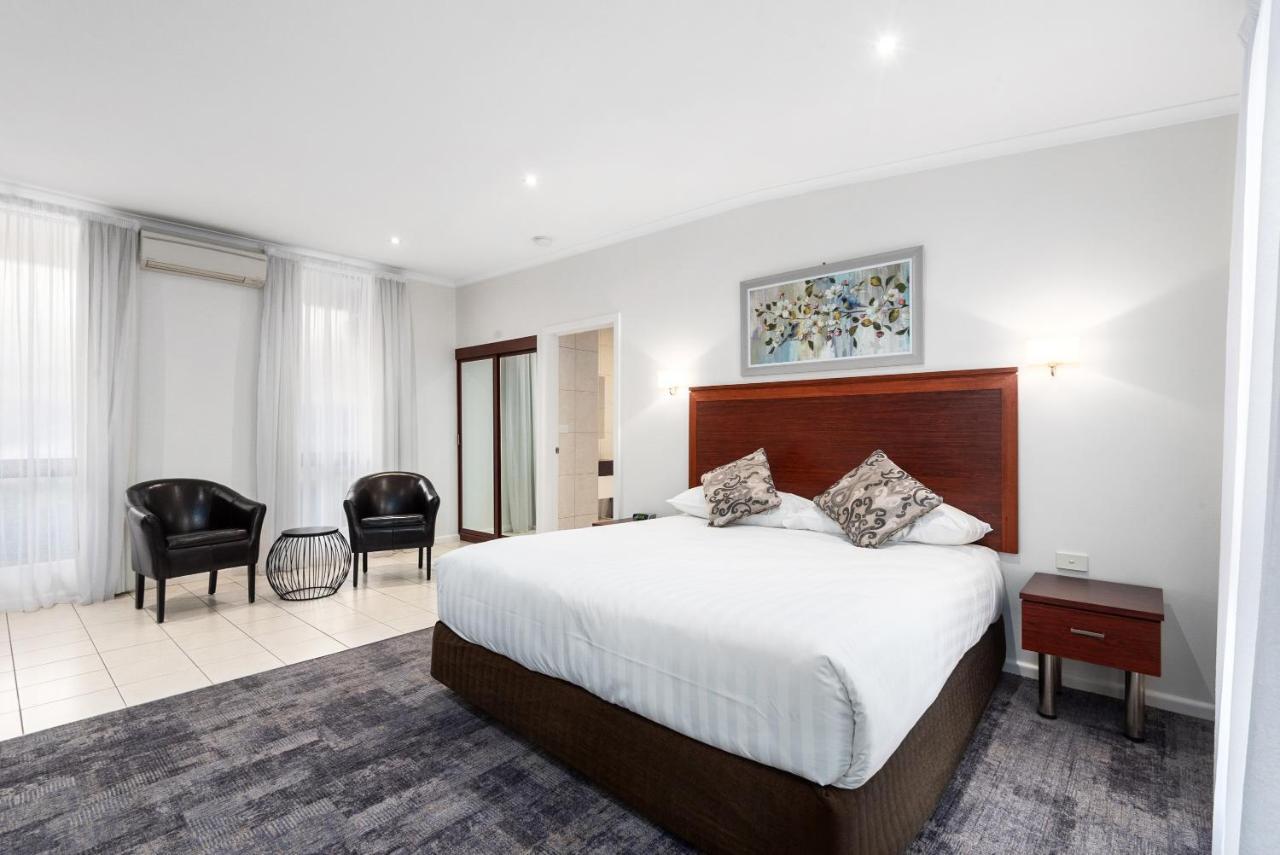 Comfort Inn Deakin Palms Mildura Bagian luar foto