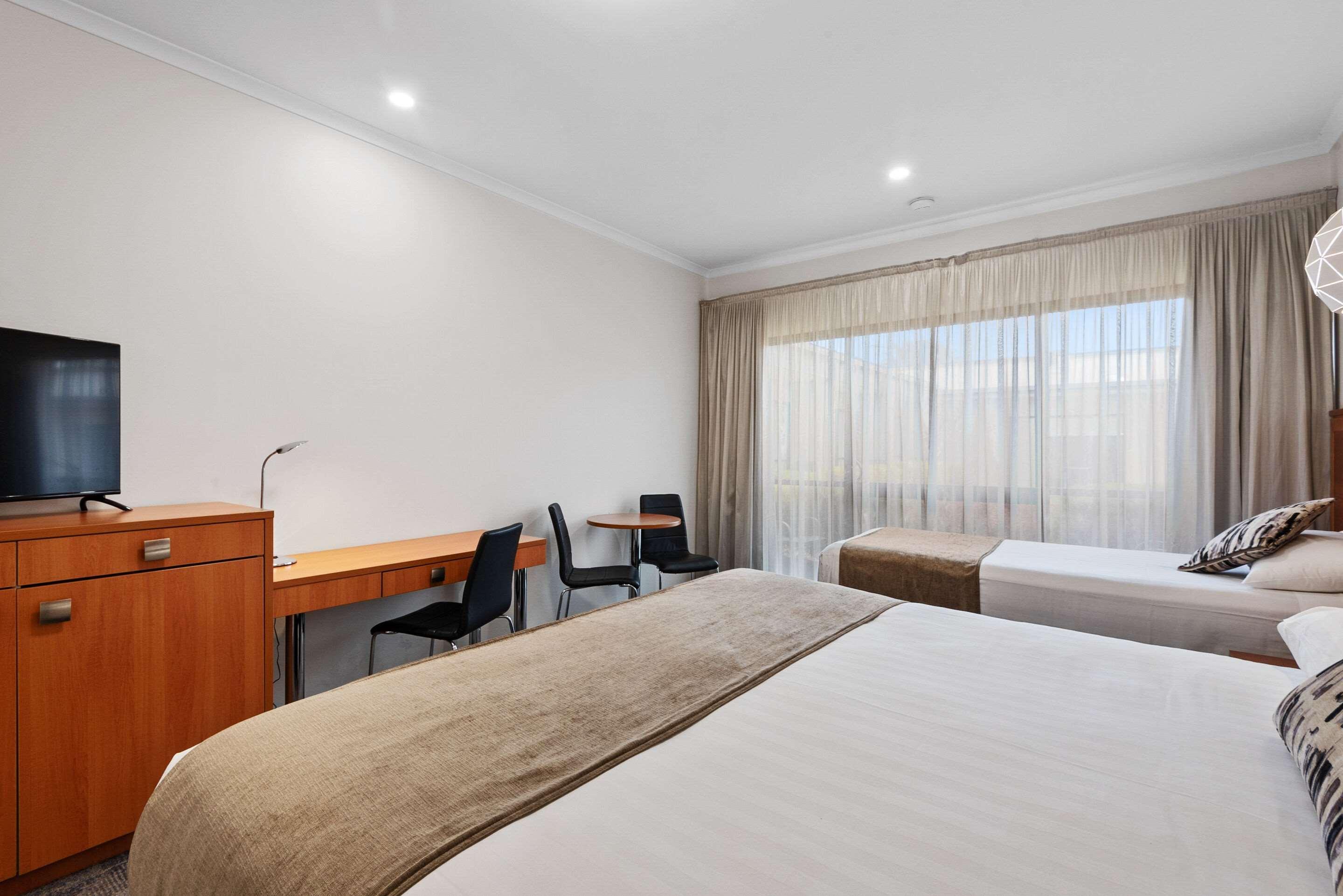 Comfort Inn Deakin Palms Mildura Bagian luar foto