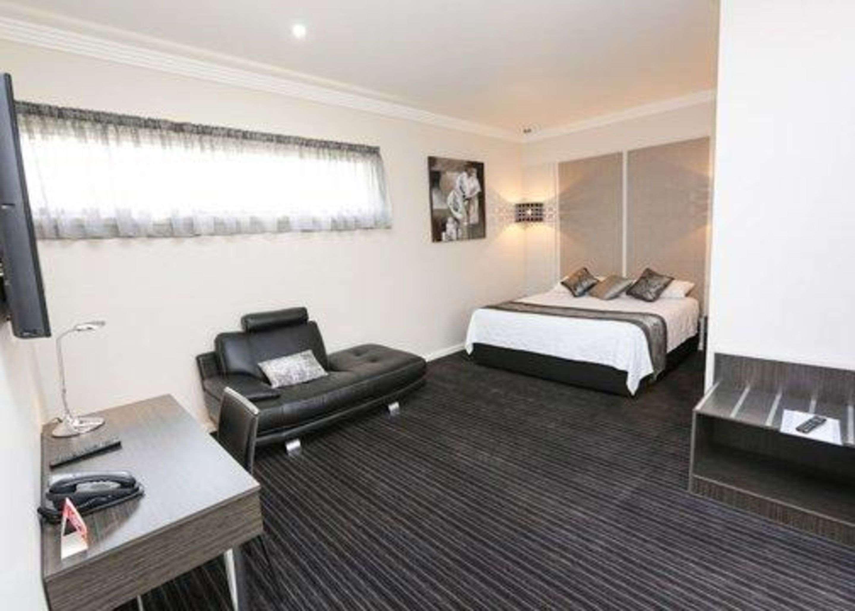 Comfort Inn Deakin Palms Mildura Bagian luar foto