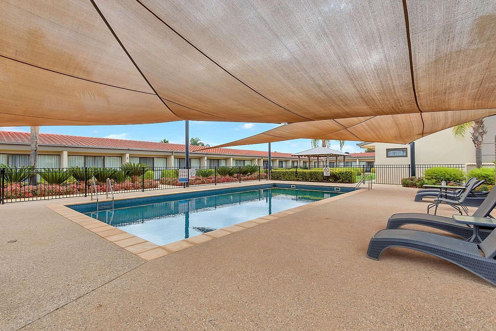 Comfort Inn Deakin Palms Mildura Bagian luar foto