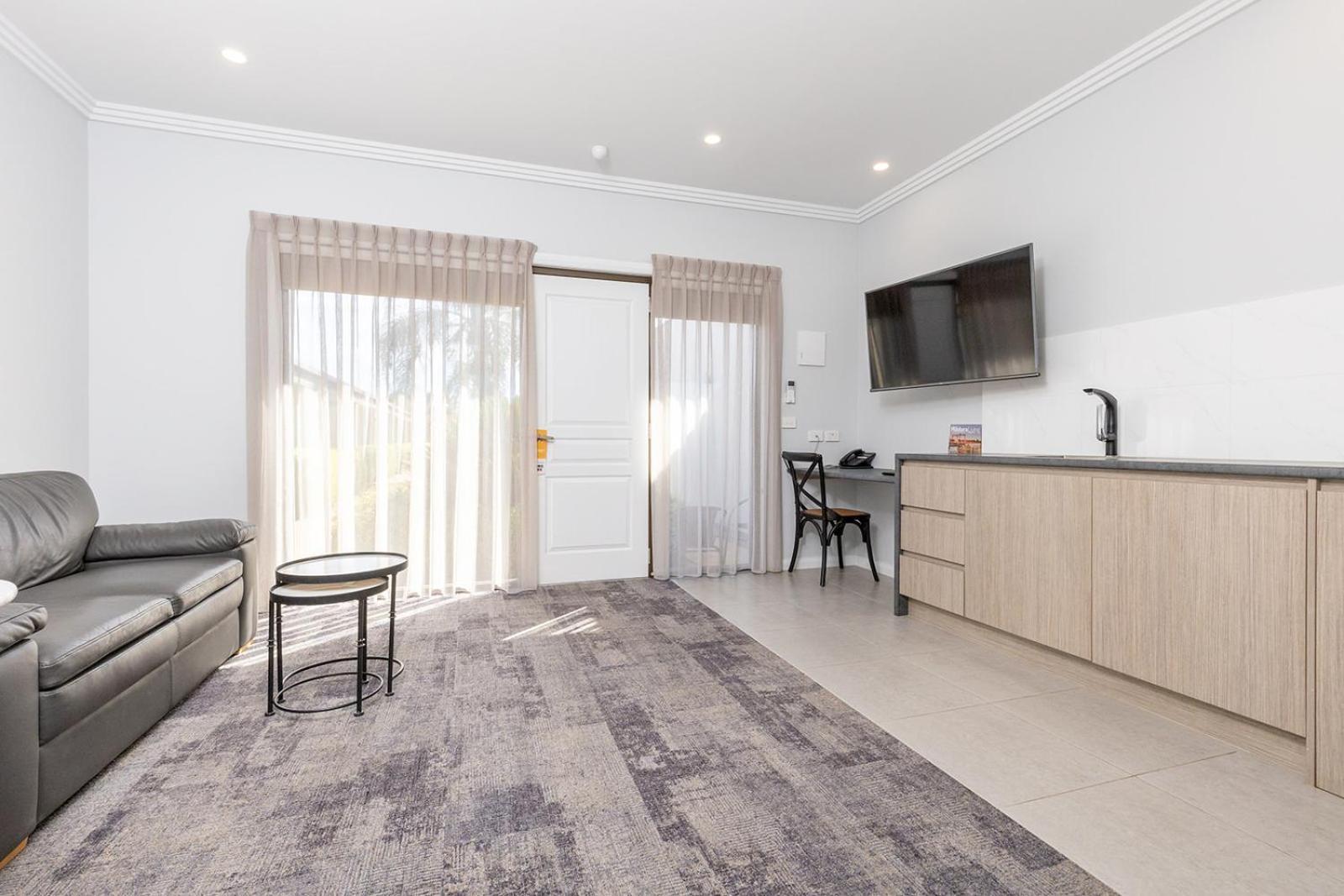 Comfort Inn Deakin Palms Mildura Bagian luar foto
